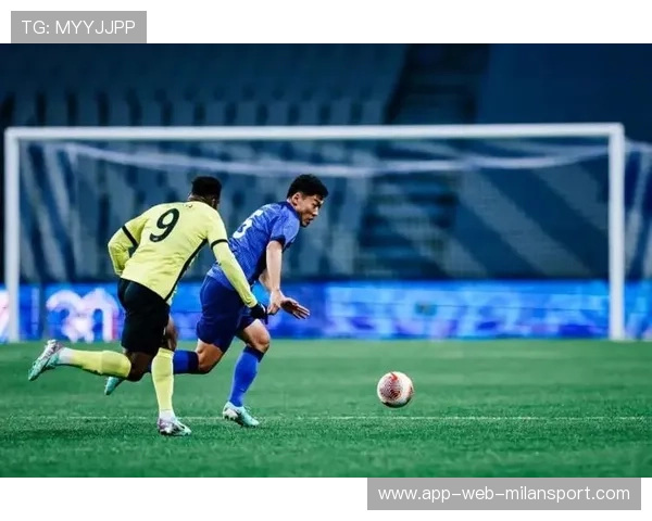 上海申花全队完成扣除10分后的首场全强度分组对抗